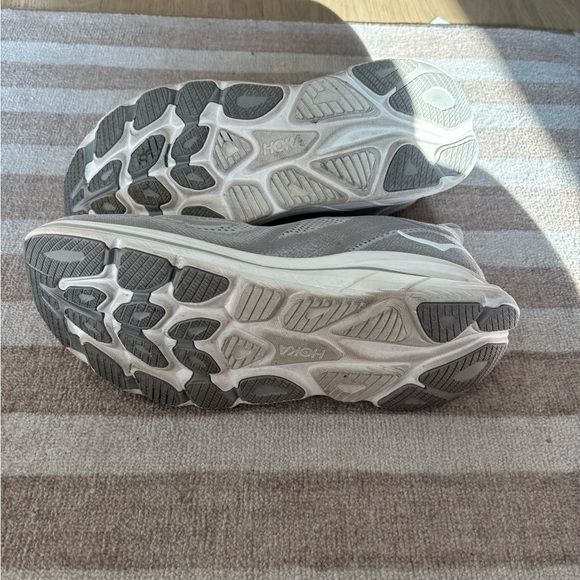 Men’s HOKA Clifton 10 Sneakers - Picture 6 of 6